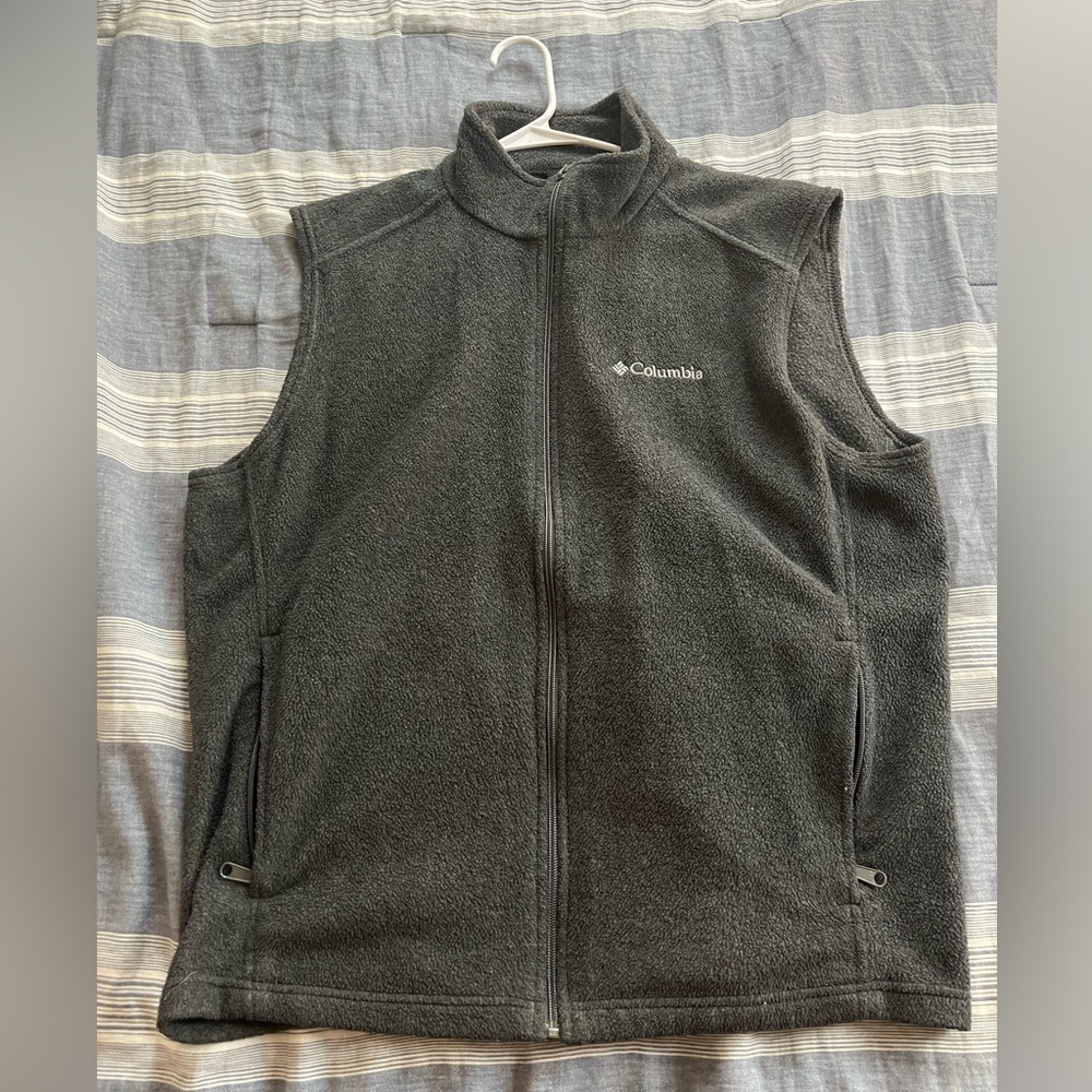 Men’s Columbia Fleece Vest